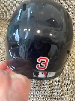 Game used 2022 Red Sox Batting helmet 7 1/4 ARAÚZ MLB Authenticated
