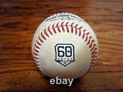 Aaron Hicks Yankees Jeu Utilisé Single Baseball 7/21/2022 Hit #622 Astros 60 Logo