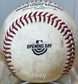 Andrew Benintendi Mookie Betts Jour d'ouverture 2019 Logo Balle de baseball utilisée lors du match Red Sox