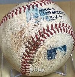 Balle de baseball lancée utilisée par Julio Urias lors du match 2 des séries éliminatoires de la NLDS 2021, victoire des Dodgers contre les Giants