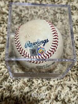 Balle de baseball utilisée en jeu par Jose Ramirez Double VS930856