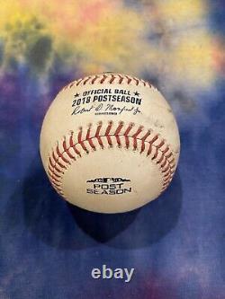 Balle de baseball utilisée lors des séries éliminatoires 2018 de Joc Pederson authentifiée par la MLB.
