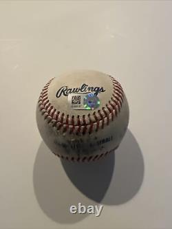 Balle de baseball utilisée lors du match à domicile de Rio Ruiz en 2020 le 8 septembre 2020 avec le hologramme de la MLB Orioles