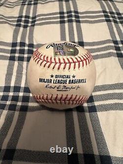 Balle de baseball utilisée par Mookie Betts avec hologramme MLB des Dodgers de Los Angeles
