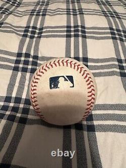 Balle de baseball utilisée par Mookie Betts avec hologramme MLB des Dodgers de Los Angeles