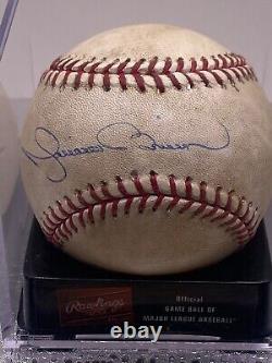 Balle de jeu utilisée par Mariano Rivera avec autographe et hologramme, certifié par le Temple de la renommée des Yankees.