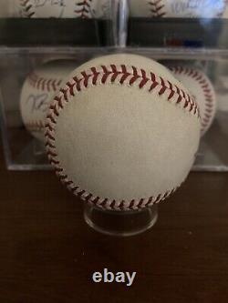 Eric Hosmer Frappé Simple Utilisé lors d'un Match Authentifié par la MLB Baseball Cubs Padres