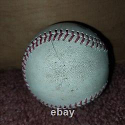 JULIO RODRIGUEZ Balle de baseball utilisée lors du match MLB authentifiée le 3 septembre 2023.