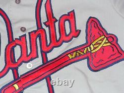 Jeux Utilisés Dans Les Années 1990 Atlanta Braves Vintage Spring Formation Gilbreath Baseball Jersey