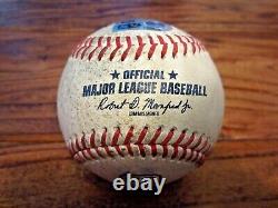 Josh Donaldson Yankees Jeu Utilisé Single Baseball 7/21/2022 Hit #1239 Astros Logo