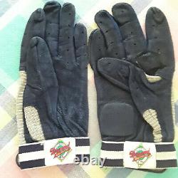 Ken Griffey Jr. 1990's Game Used Batting Baseball Gloves, Certificat & Lettre