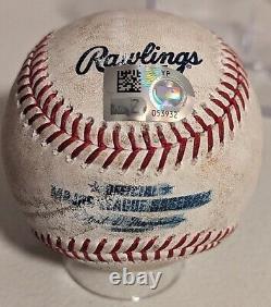Match de baseball utilisé lors du premier match de MLB d'Orioles Heston Kjerstad contre les Tampa Bay Rays le 14 septembre 2023.