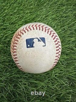 Will Benson Cincinnati Reds Balle de baseball utilisée en jeu 2023 2ème triple carrière MLB Auth
